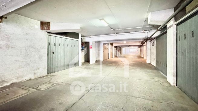 Garage/posto auto in residenziale in Via del Carpineto 5 /4