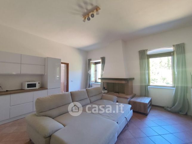 Appartamento in residenziale in Via Iannucci 8