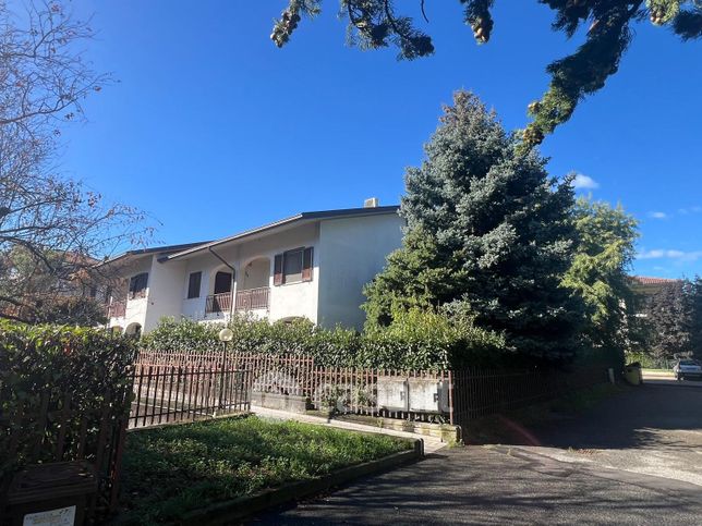 Villetta a schiera in residenziale in Via Sandro Pertini 22