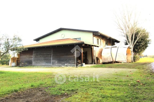 Garage/posto auto in residenziale in Via Masiera 1? 1130