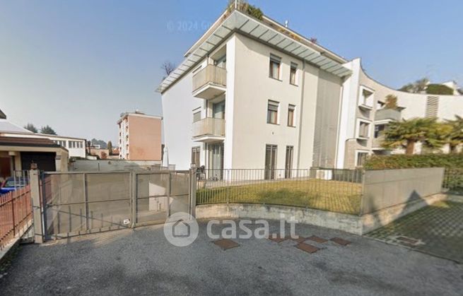 Box/posto auto in residenziale in Via Giacomo Matteotti 22