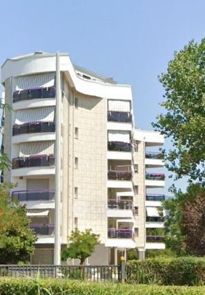 Ufficio in commerciale in Via C. Bilotti 20 L
