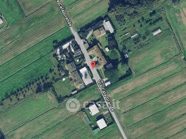 Terreno agricolo in commerciale in Via Cala Grande