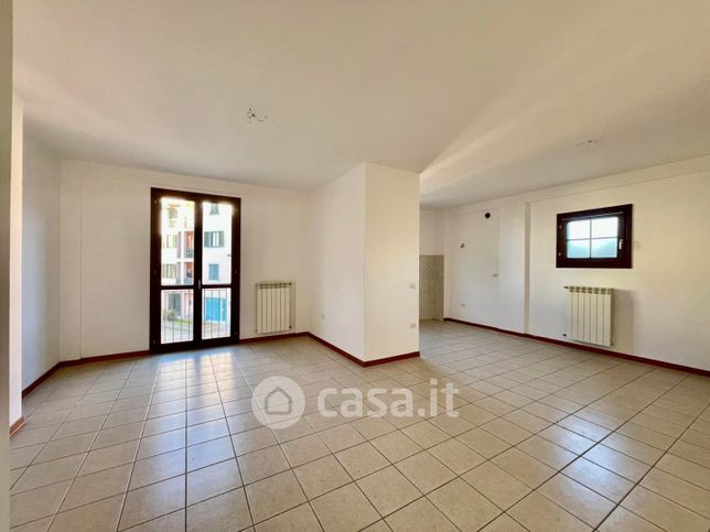 Appartamento in residenziale in Piazza Stellato Spalletti