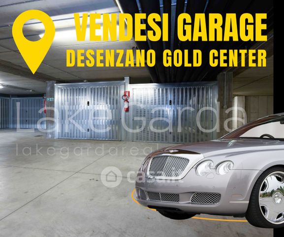 Garage/posto auto in residenziale in Via Adua 3