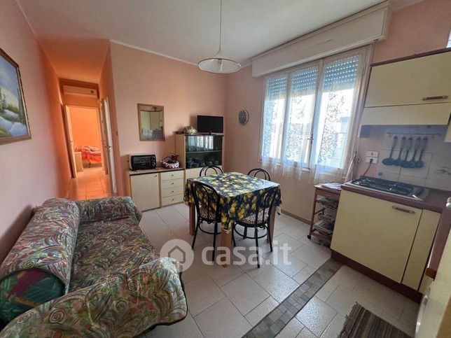 Appartamento in residenziale in Viale Giovanni Pascoli 13