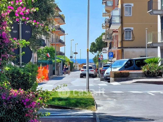 Box/posto auto in residenziale in Piazza XXV Aprile