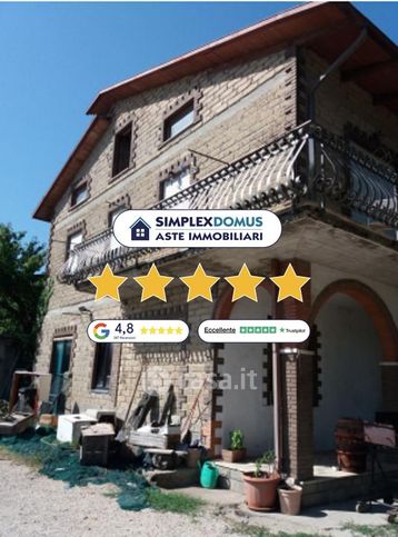 Villa in residenziale in Via A. Gramsci