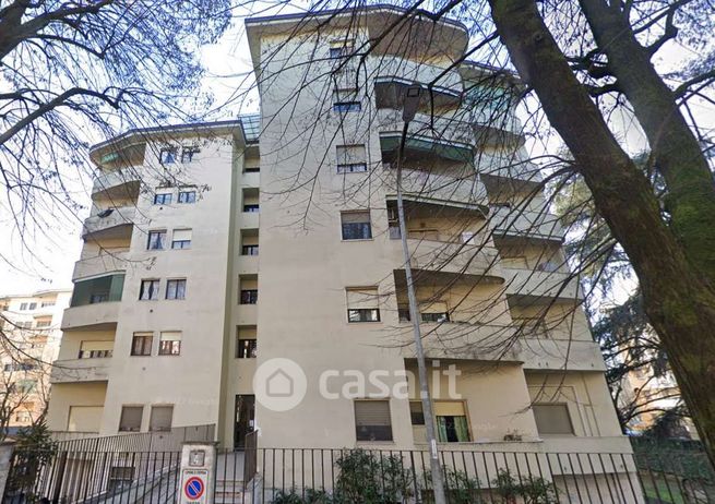 Appartamento in residenziale in Via degli Arenili 4
