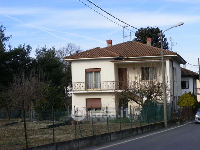 Villa in residenziale in Via Trieste 7