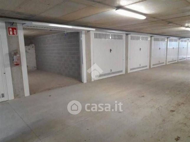 Capannone in commerciale in Via Isonzo 89