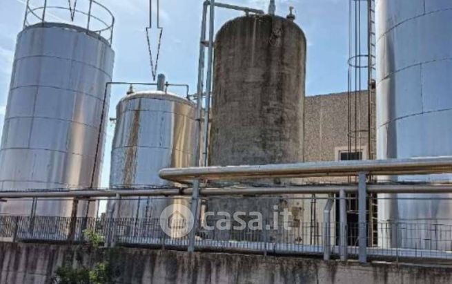 Capannone in commerciale in Via Rio Sant'Elena