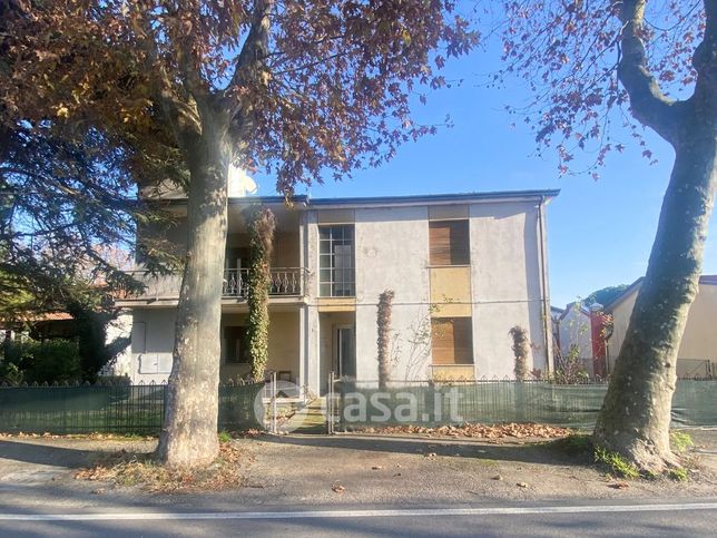 Casa indipendente in residenziale in Via Martiri Focaccia