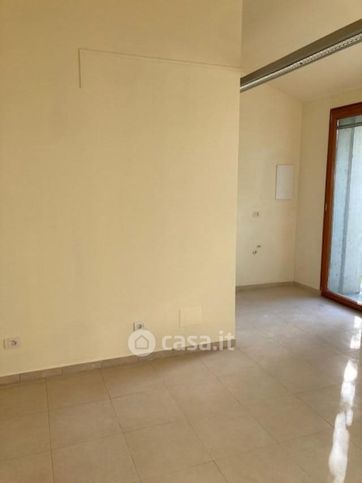 Casa indipendente in residenziale in 