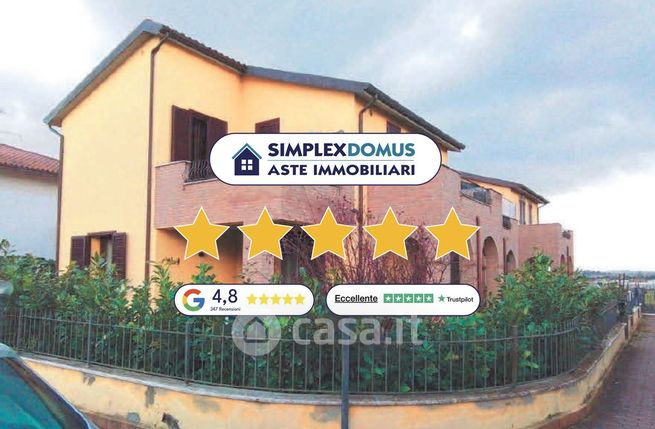 Appartamento in residenziale in Viale II Agosto