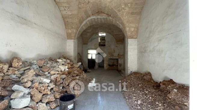 Casa indipendente in residenziale in Via Dante Alighieri 51