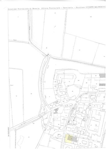 Terreno agricolo in commerciale in Via Don Angelo Crippa