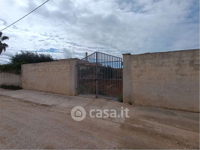 Terreno agricolo in commerciale in 