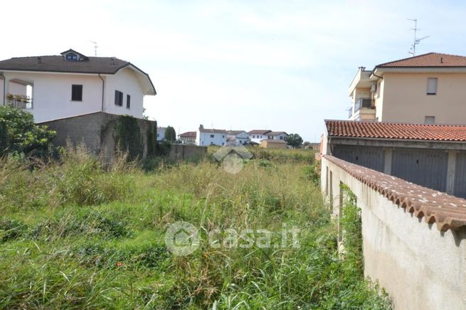 Terreno edificabile in residenziale in Via Thaon de Revel 9