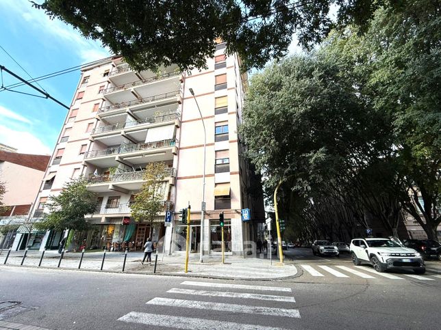 Ufficio in commerciale in Via Giovanni Amendola 38