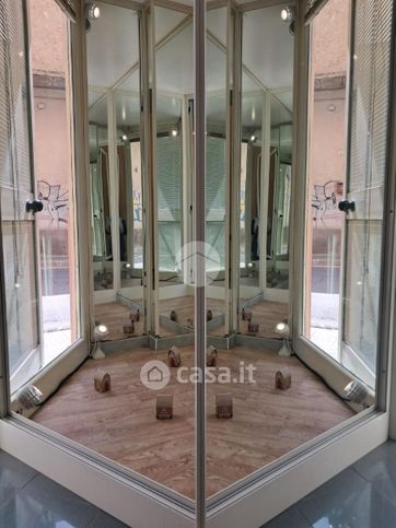 Appartamento in residenziale in Via Tazzoli 3