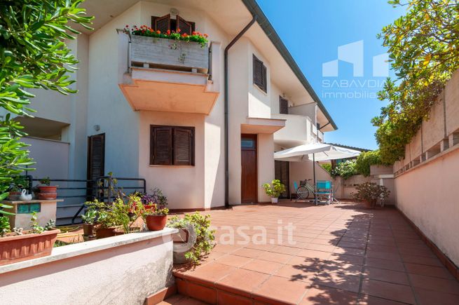 Villetta a schiera in residenziale in Via Spagna 6