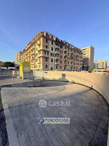 Box/posto auto in residenziale in Piazza Aldo Moro