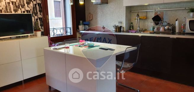 Appartamento in residenziale in Via Mezzaterra