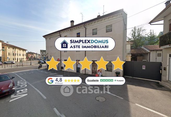 Appartamento in residenziale in Via Giarre