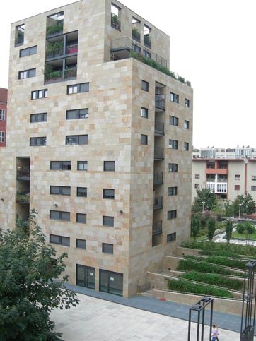 Appartamento in residenziale in Piazza della Trivulziana 1