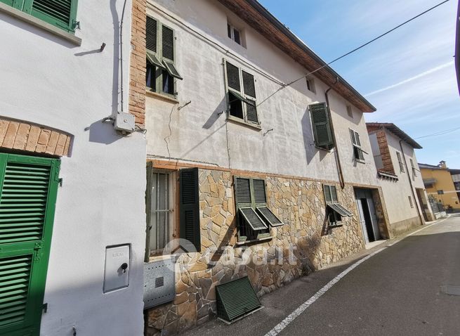 Casa indipendente in residenziale in 