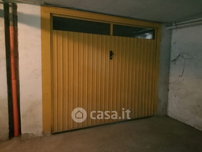 Garage/posto auto in residenziale in Viale della Rimembranza