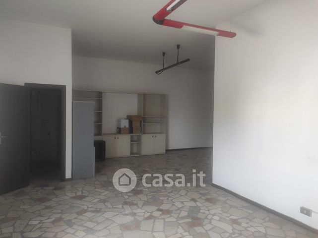 Ufficio in commerciale in Via Treviso