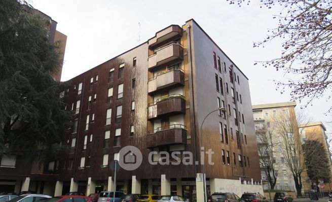 Appartamento in residenziale in Via Montello 6