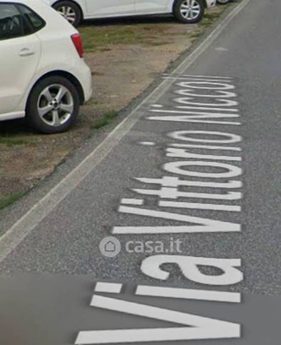 Capannone in commerciale in Via Vittorio Niccoli 74 /76