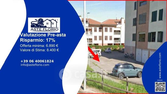 Box/posto auto in residenziale in Via San Maria