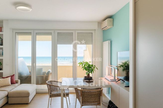 Appartamento in residenziale in Viale Regina Elena 16