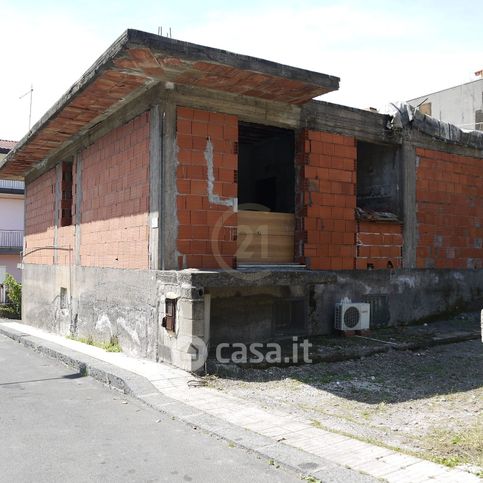 Casa indipendente in residenziale in Via Jana 19