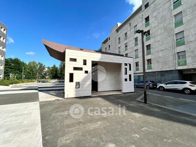 Box/posto auto in residenziale in Piazza Alessandro Bonsanti 16