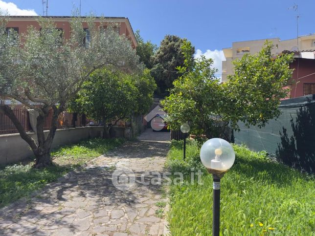 Appartamento in residenziale in Vicolo della Casetta Mattei 13