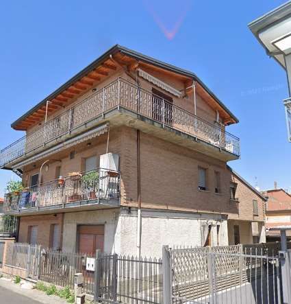 Appartamento in residenziale in Via Adamello 33