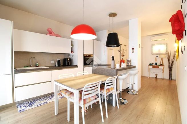 Appartamento in residenziale in Viale Divisione Julia 28