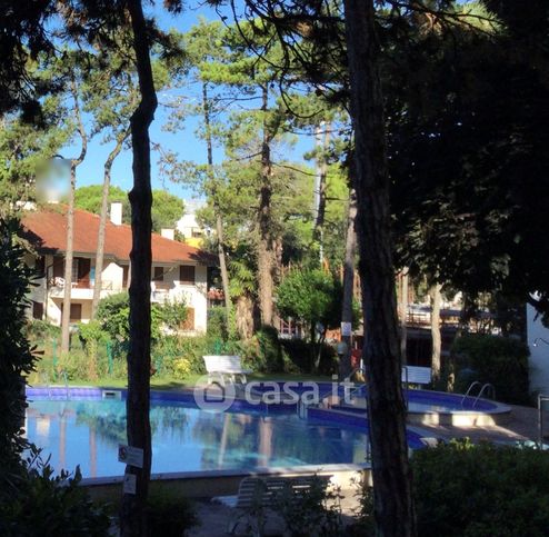 Appartamento in residenziale in Viale delle Palme 45