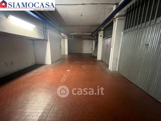 Garage/posto auto in residenziale in Via Trotti 41