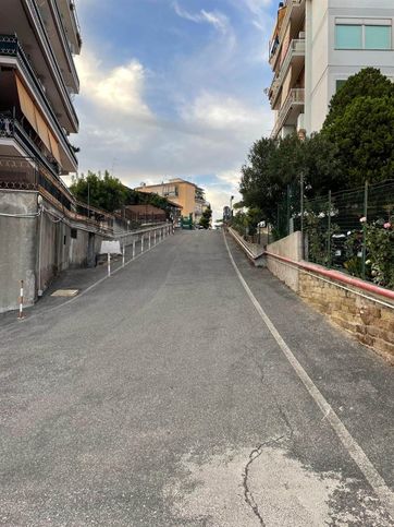 Box/posto auto in residenziale in Via dei Malatesta 33