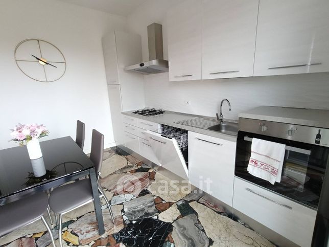 Appartamento in residenziale in Via Gozzano 86