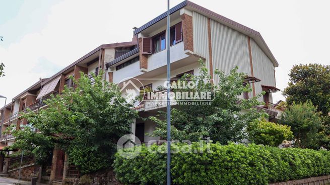 Appartamento in residenziale in Via Piano Alvanella 45 a