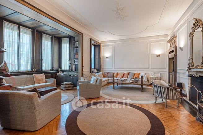 Appartamento in residenziale in Viale Gian Galeazzo