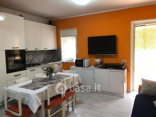 Appartamento in residenziale in Via Valdemone 25