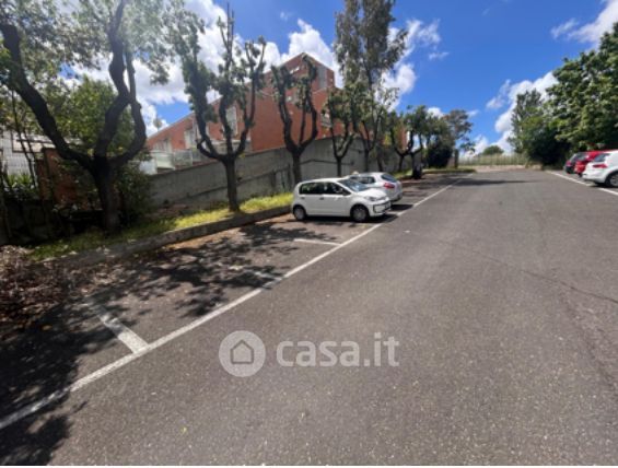 Appartamento in residenziale in Viale Giorgio De Chirico 4